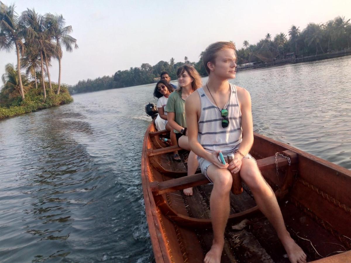 River View - Waterfront * Kochi