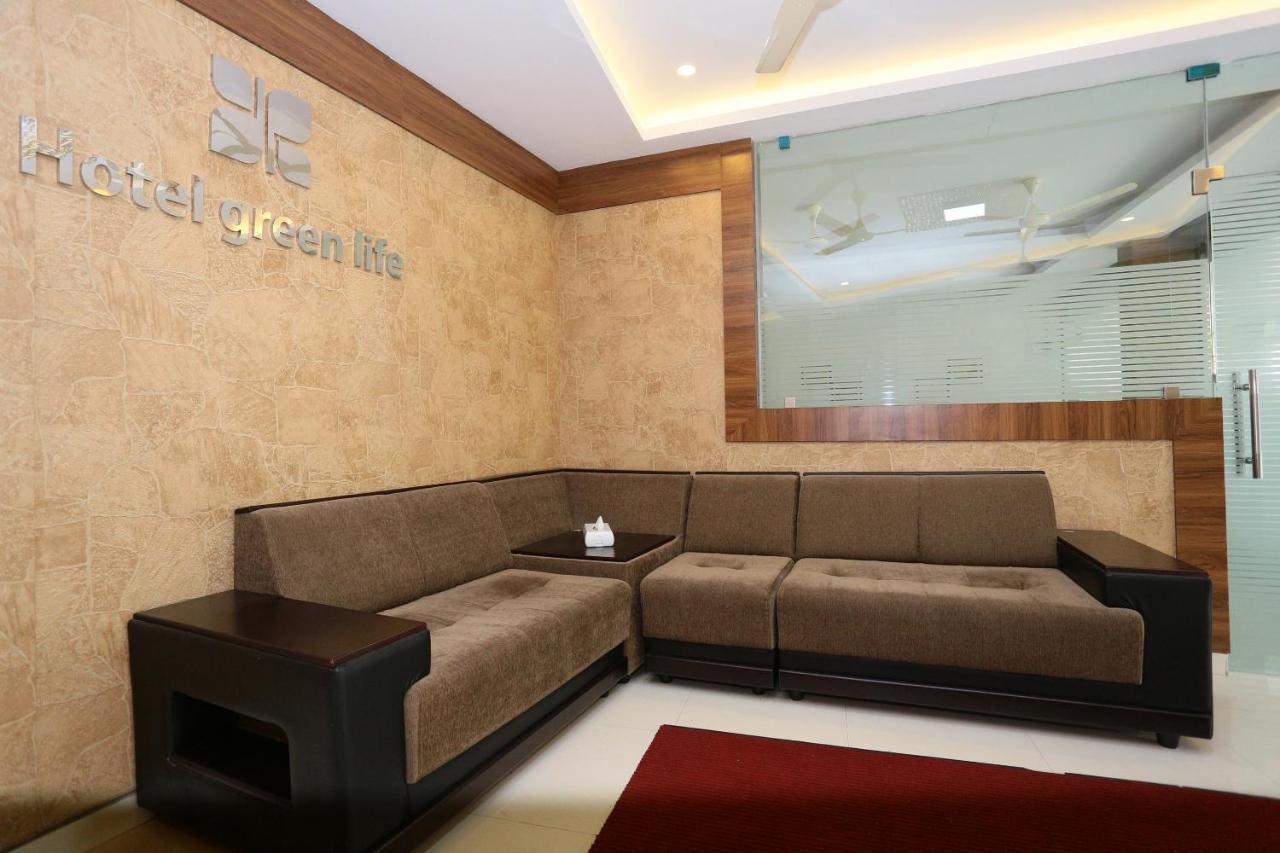 Capital O 61059 Green Life Hotel 3*
