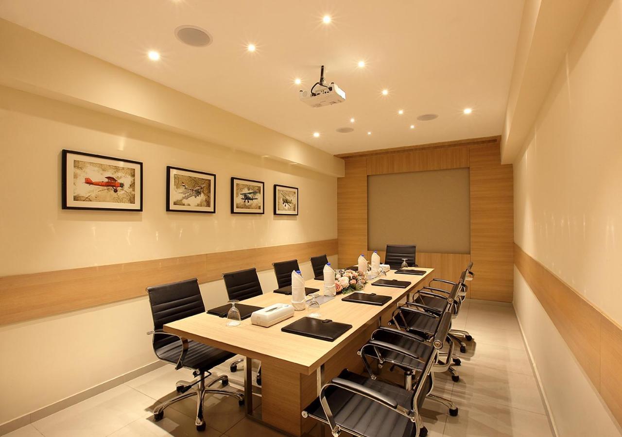 Hotel Crystal Plaza Kochi