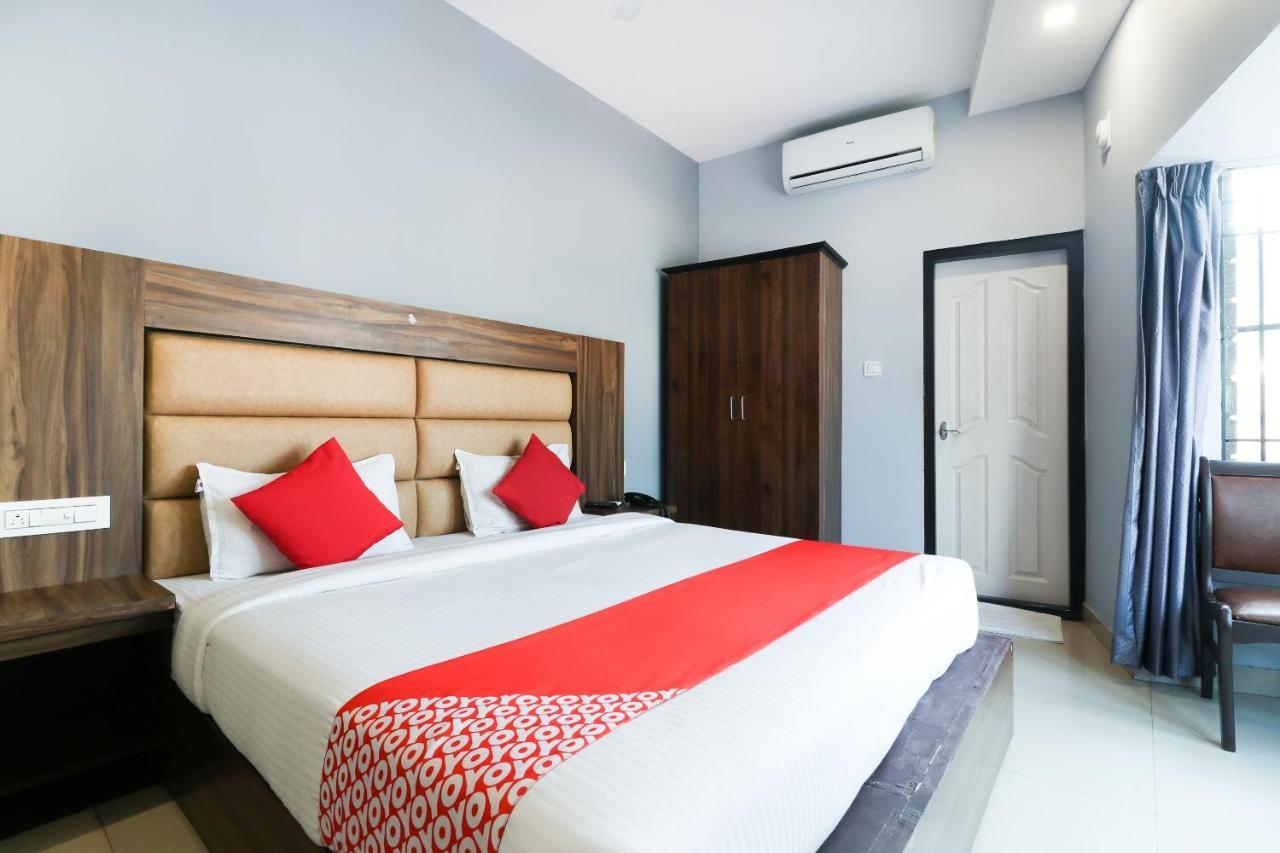 Oyo 44050 Central Queens Hotel Kochi