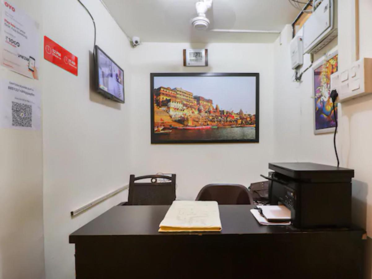 Vaccinated Staff - Oyo 73714 Metro Residency 3* Kochi