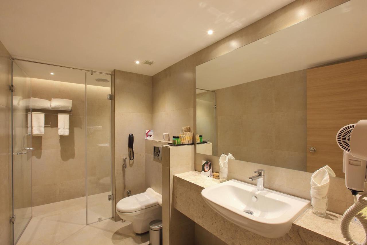 Hotel Crystal Plaza *