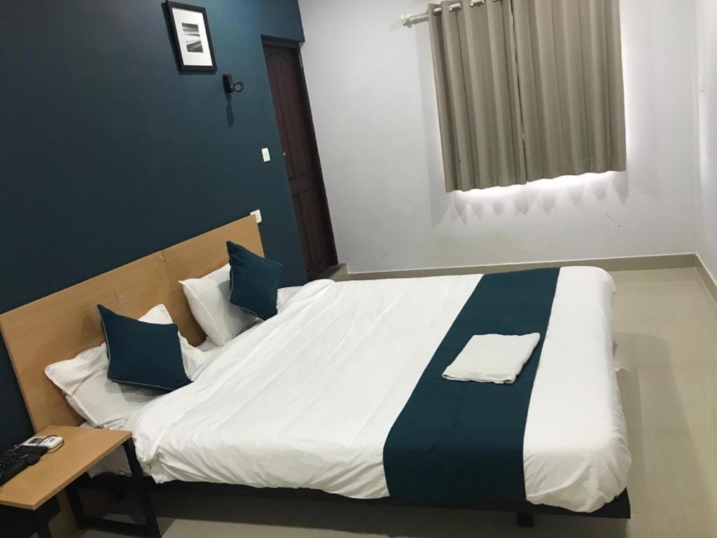 Empire Grande Suites