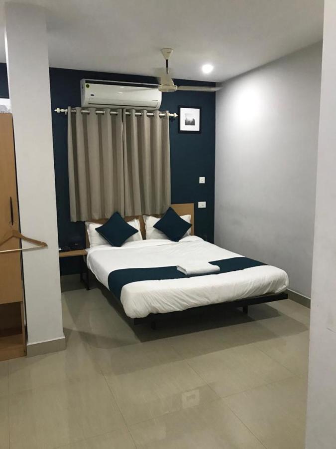 Hotel Empire Grande Suites *