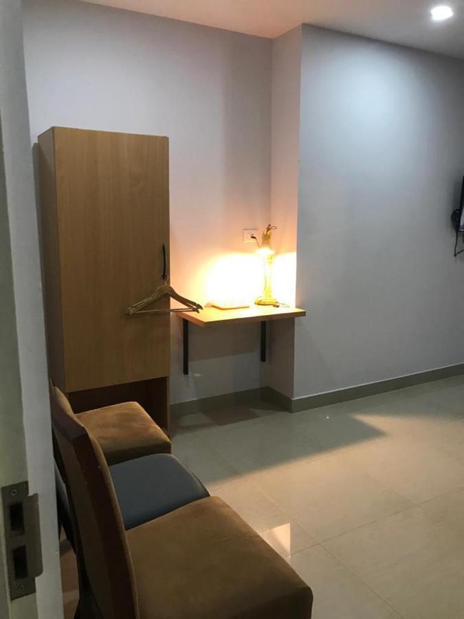 Empire Grande Suites Hotel Kochi