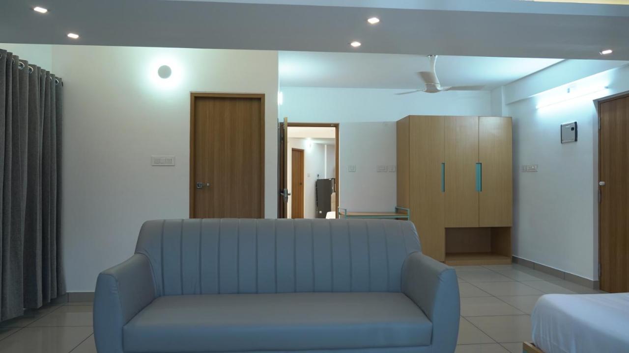 Apartment The White Orchid Luxury Service Kochi