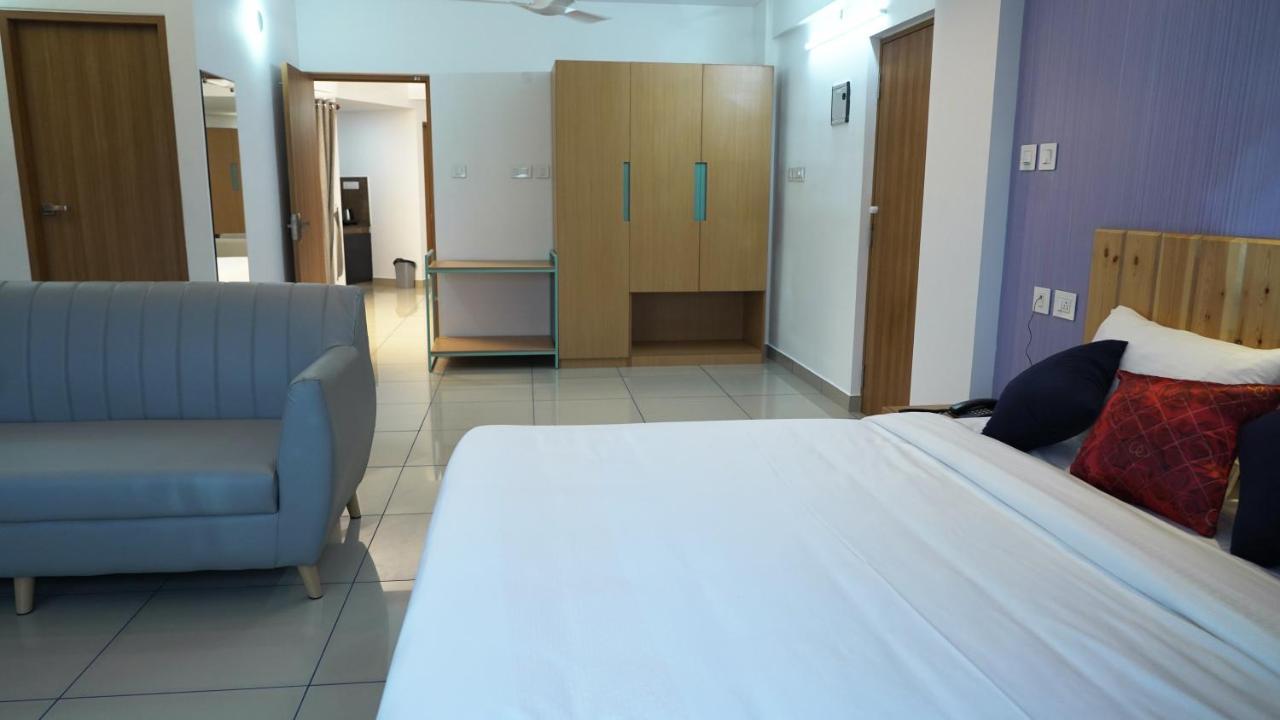 The White Orchid Luxury Service Kochi
