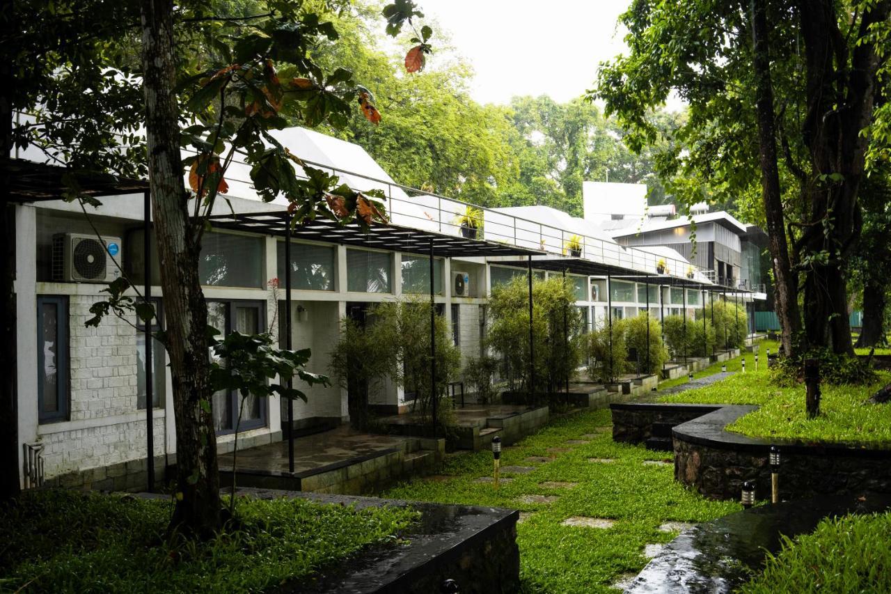 S River 4* Kochi