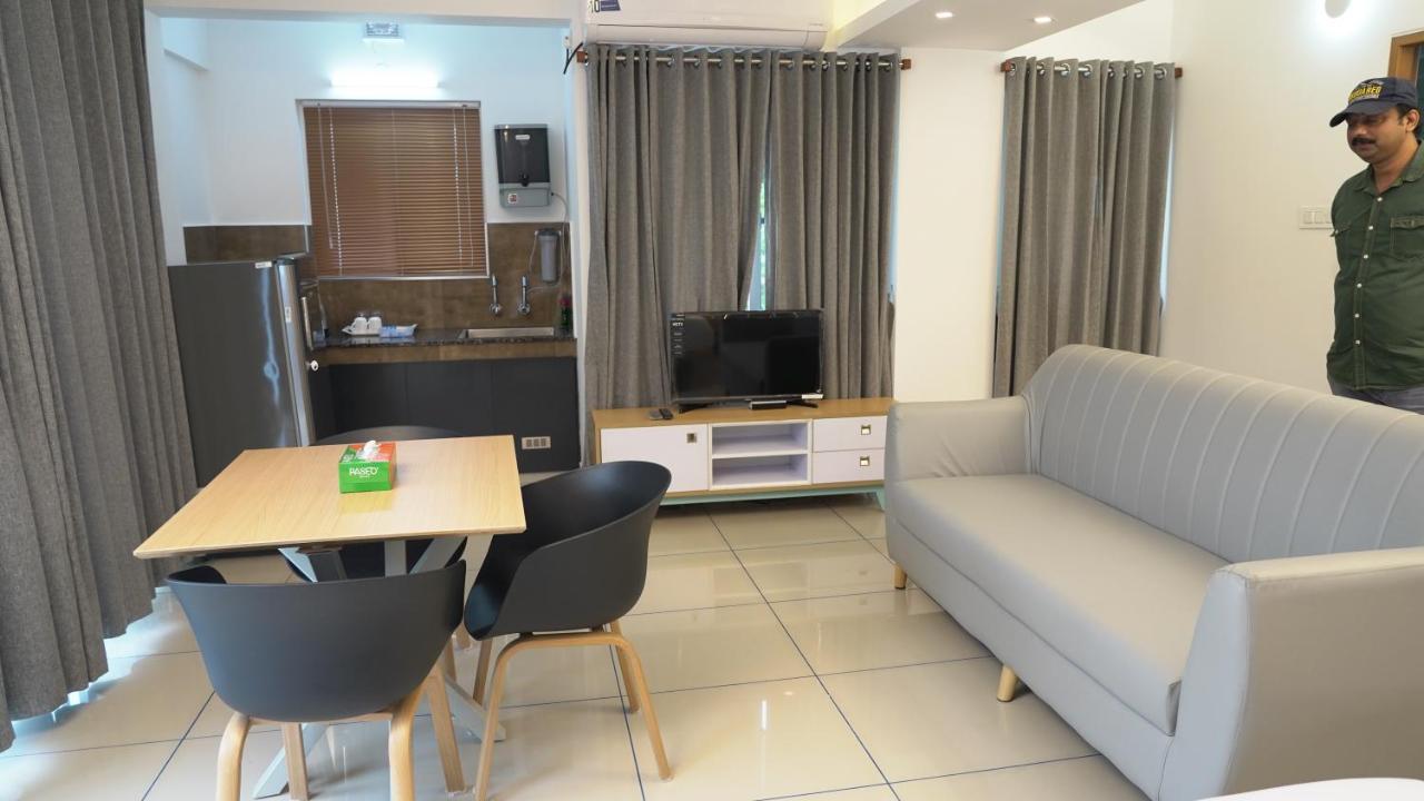 The White Orchid Luxury Service Apartment
