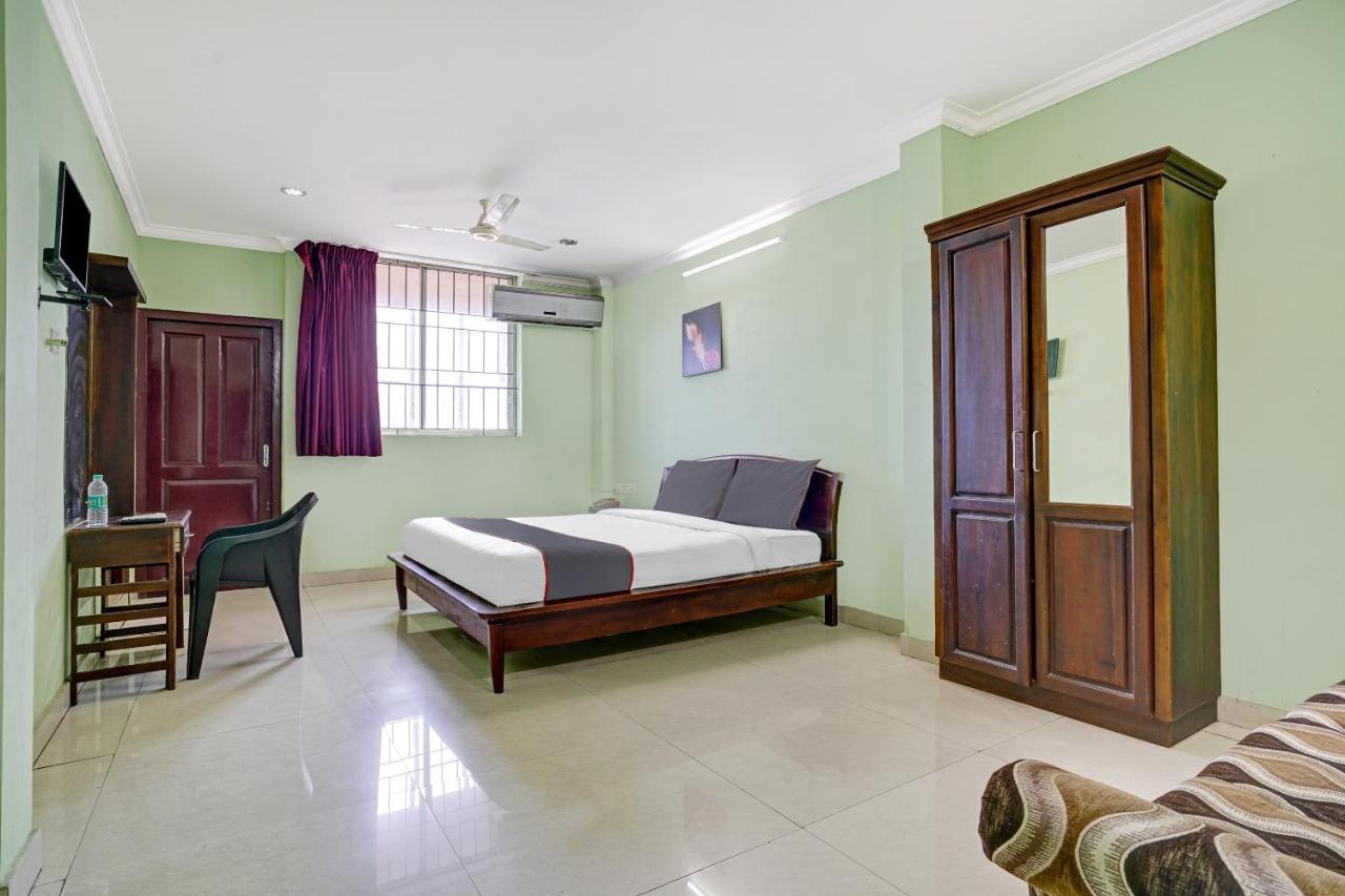 Collection O 76059 Malabar Plaza Residency Kakkanad Hotel 4*