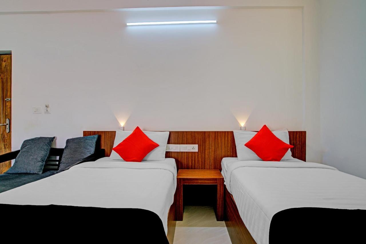 Hotel Vaccinated Staff- Capital O 74715 Phoenix Holidays