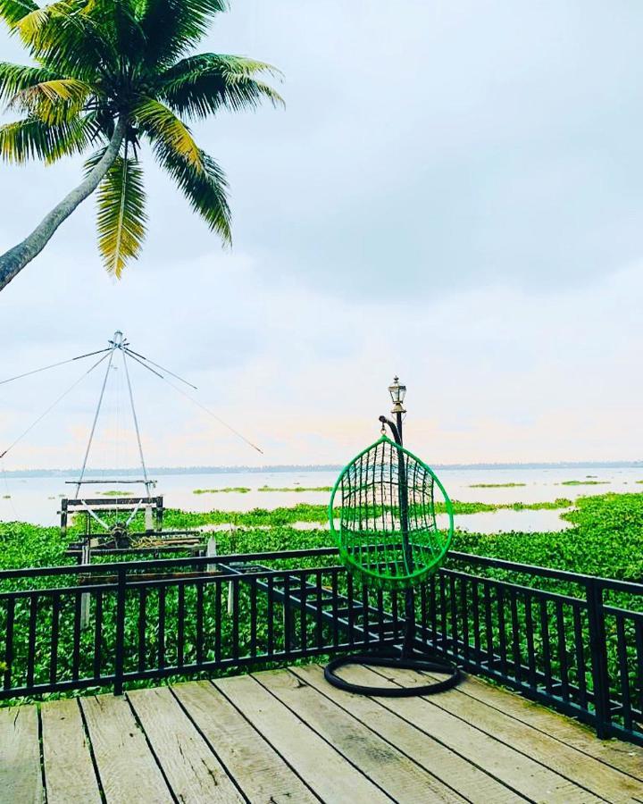 Kallanchery Retreat * Kochi