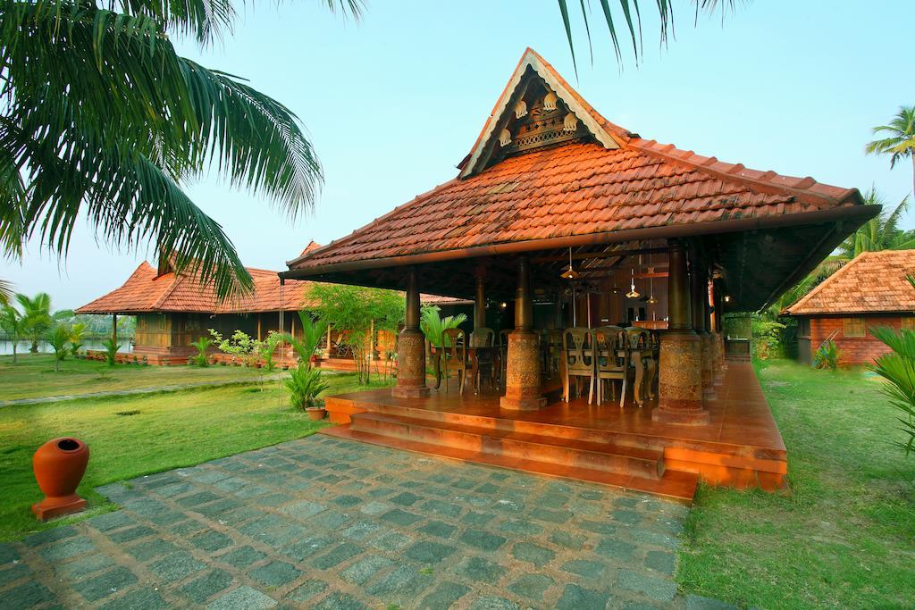 Resort Kondai Lip Backwater Heritage Kochi