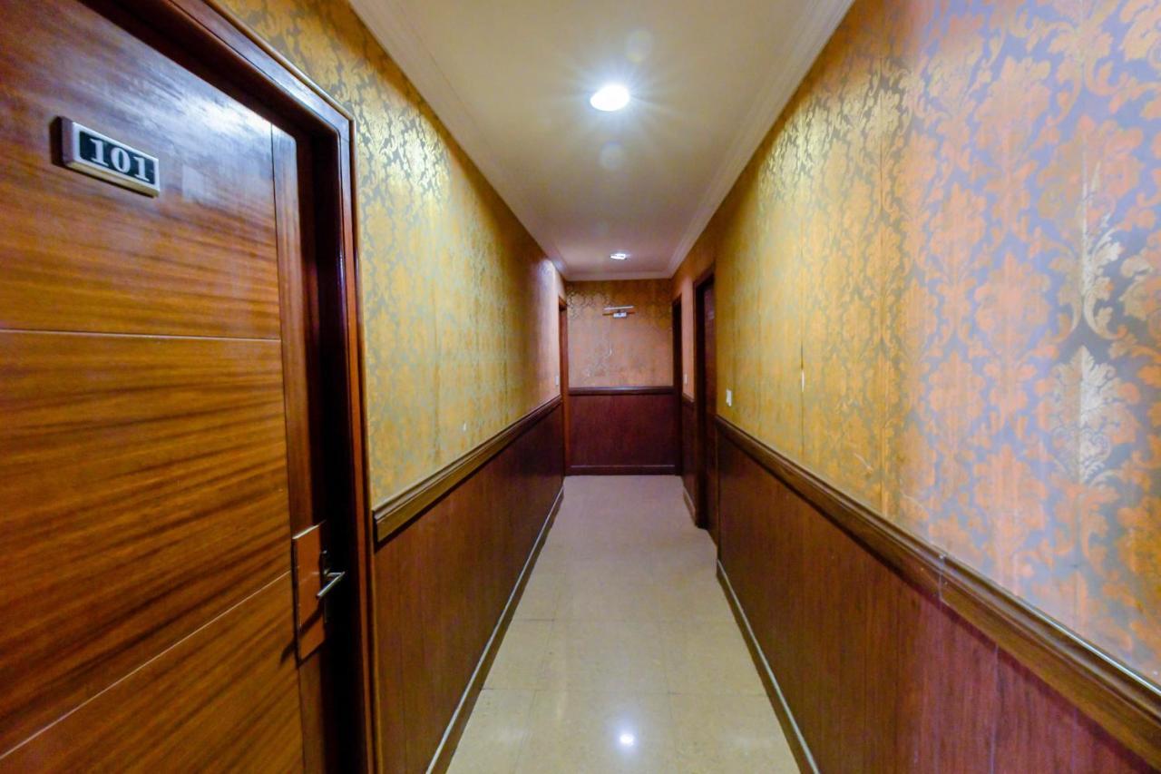 Oyo 4802 Cochin Residency 3*