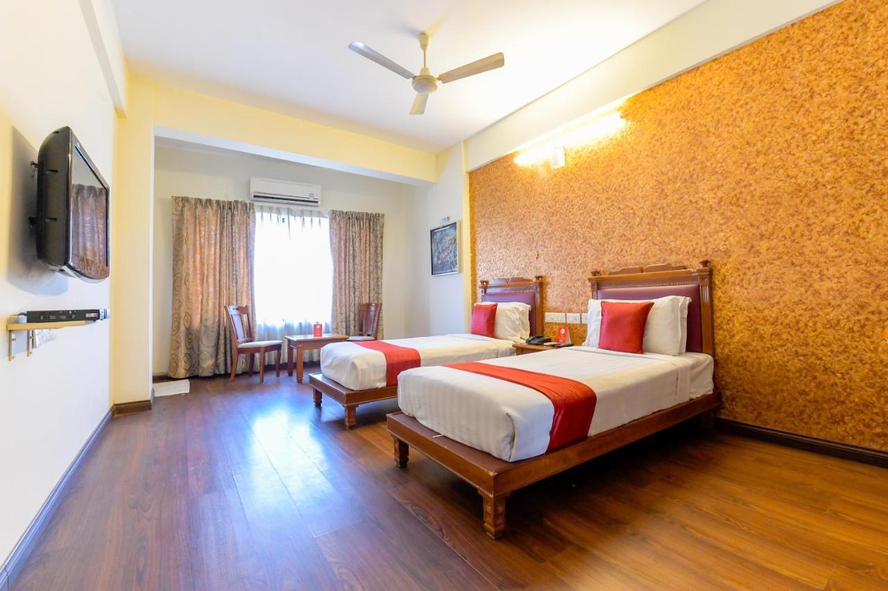 Hotel Oyo 4802 Cochin Residency Kochi