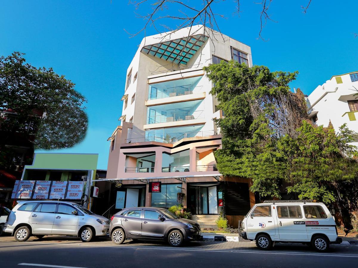 Hotel Treebo Trend Time Square Marine Drive Kochi