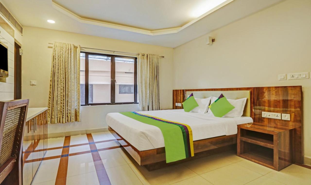 Hotel Treebo Trend Time Square Marine Drive