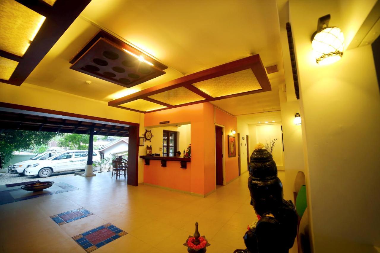Old Lighthouse Bristow , 3* Kochi