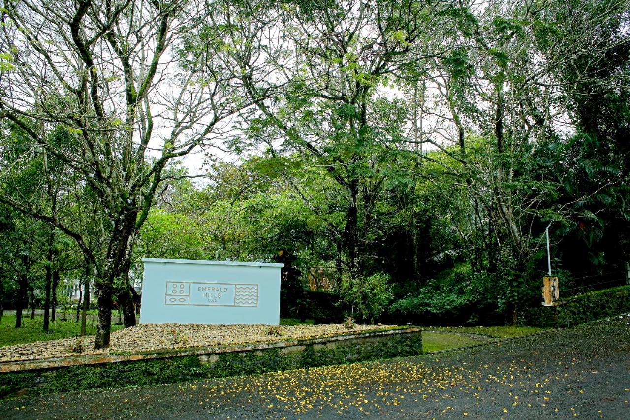 Resort Emerald Hills Club Kochi
