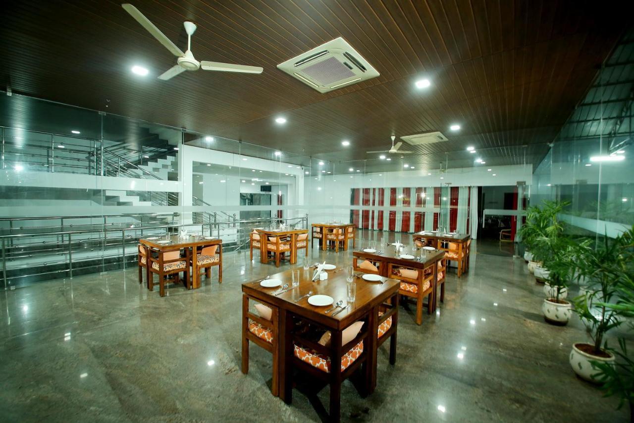 Emerald Hills Club