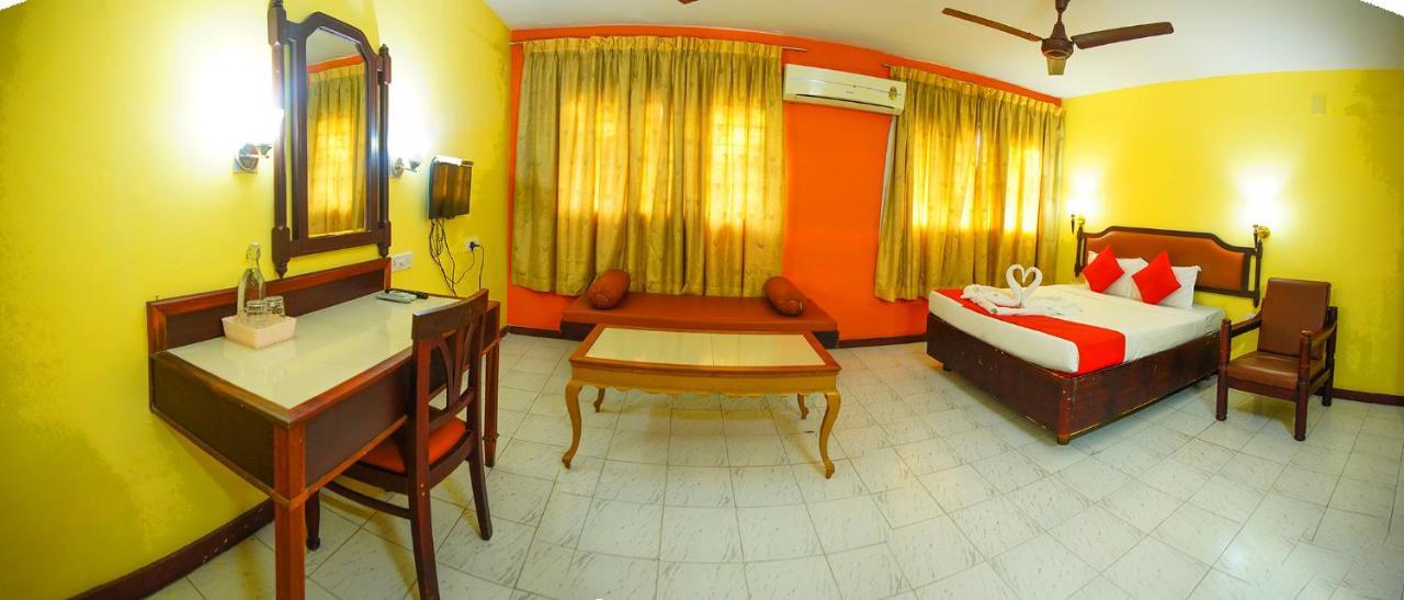 Dwaraka 3*
