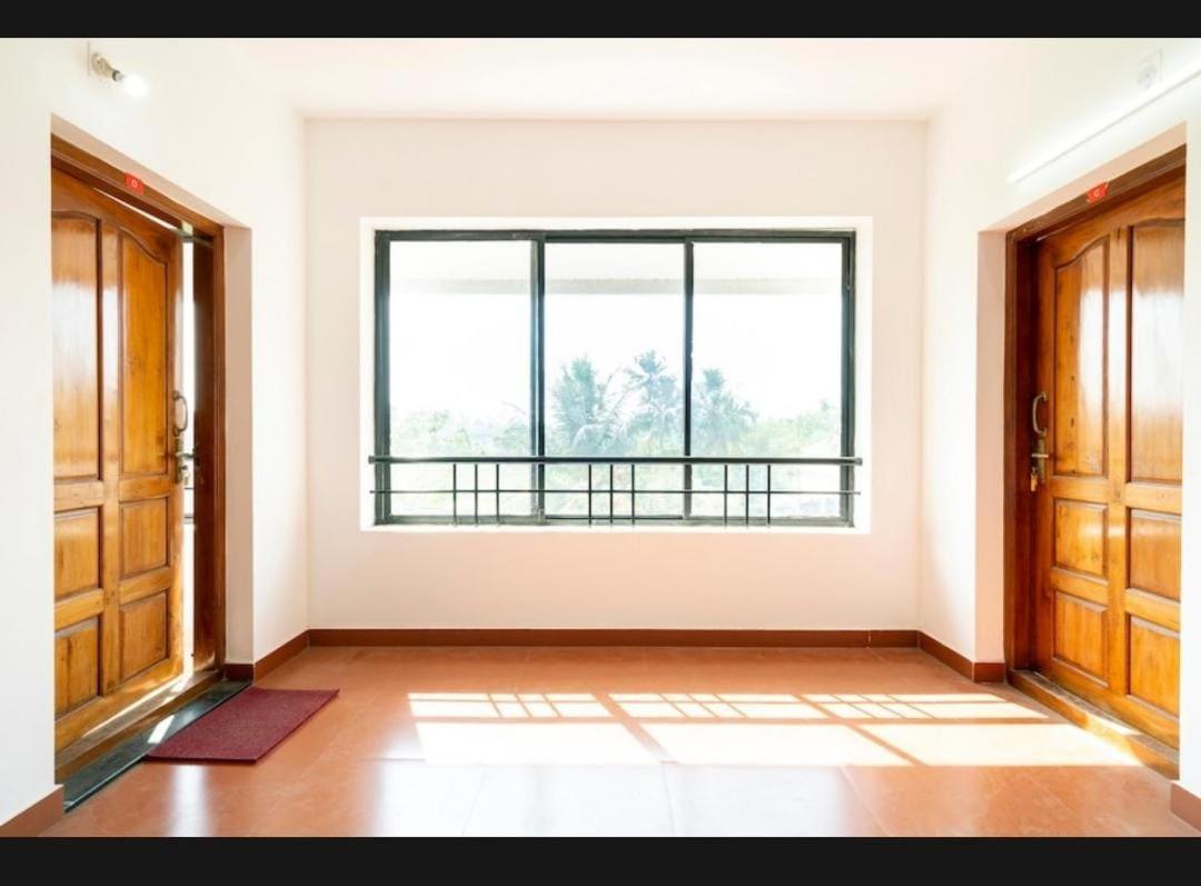Tharayil * Kochi