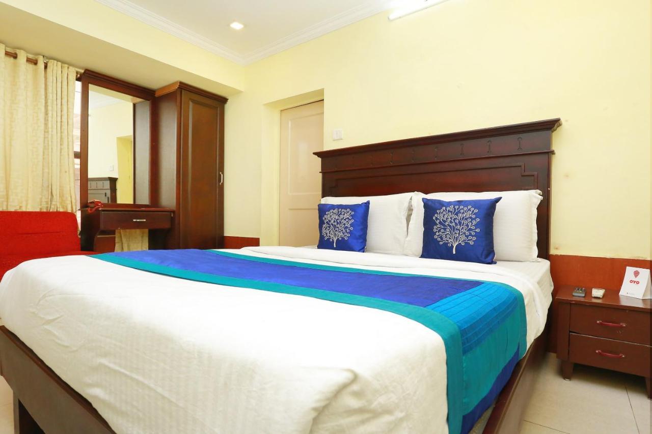 Oyo 5643 Malabar Plaza Hotel