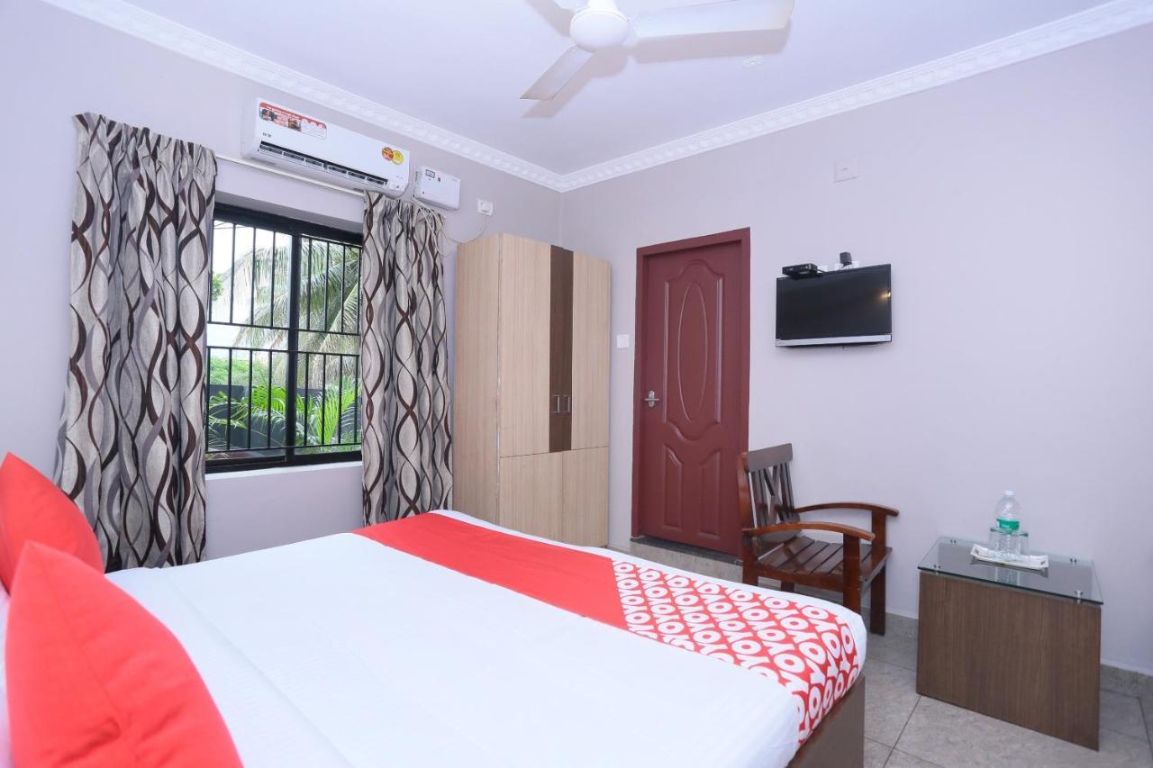 Oyo 23116 Gino Tourist Hotel Kochi