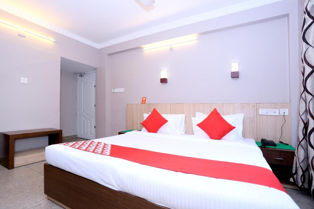 Oyo 23116 Gino Tourist Hotel