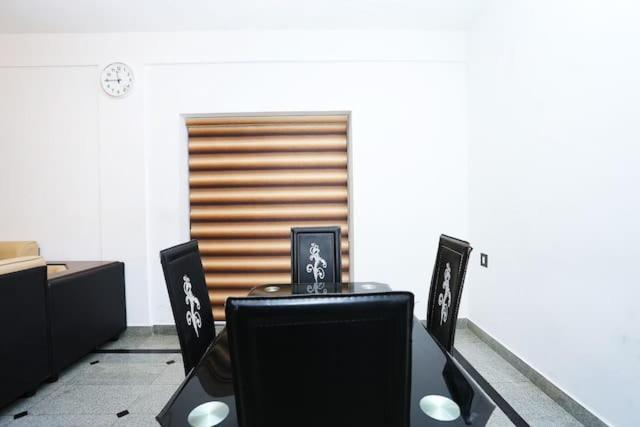 The Solo Kadavanthra Apartment *