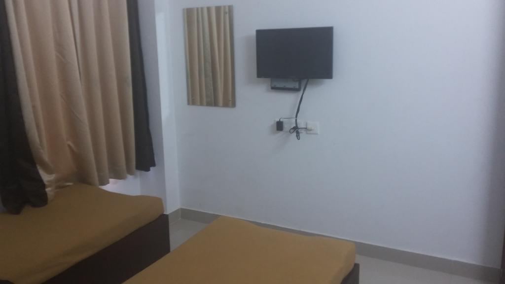 Lodge Laals Kochi