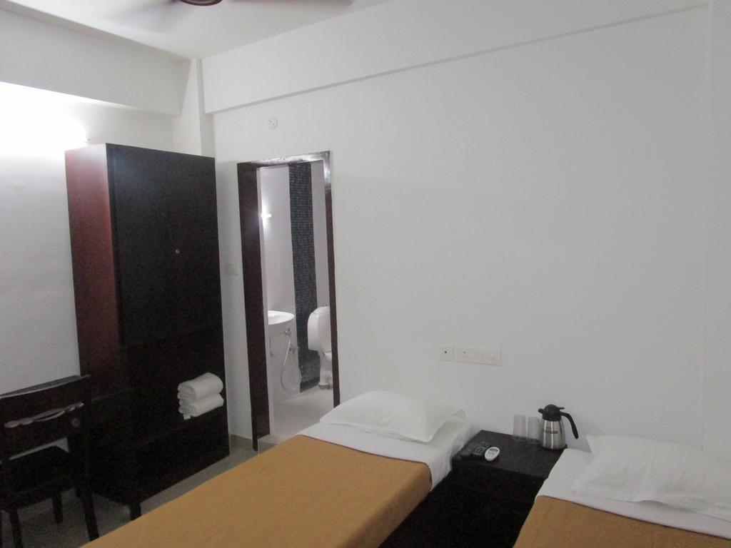 Laals Lodge Kochi