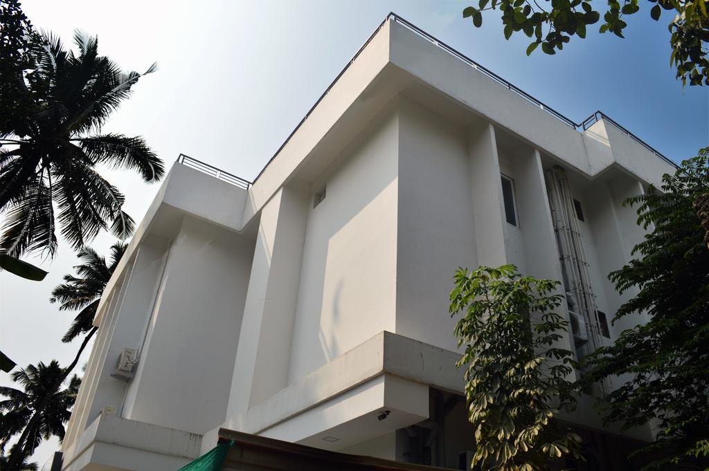 Laals Lodge Kochi
