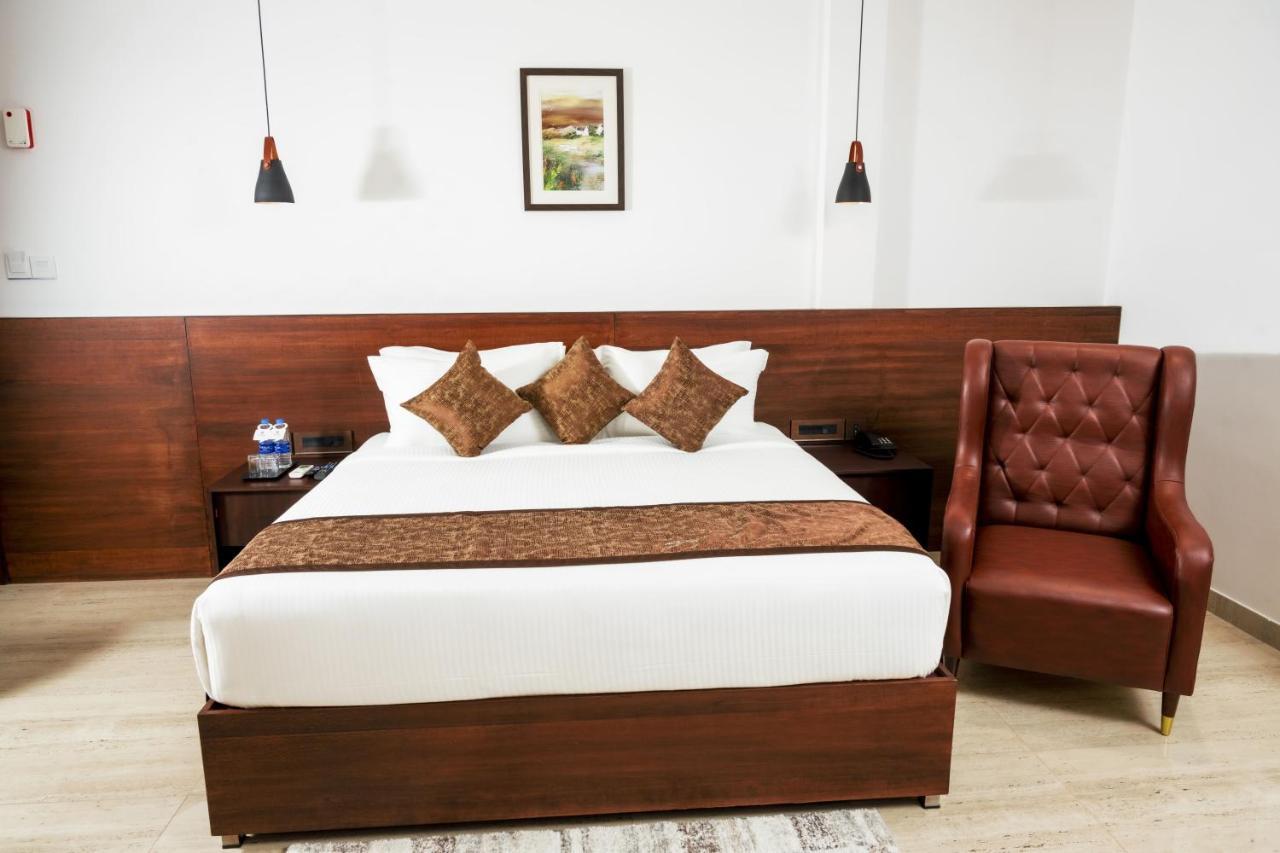 The Runway Hotel 3*