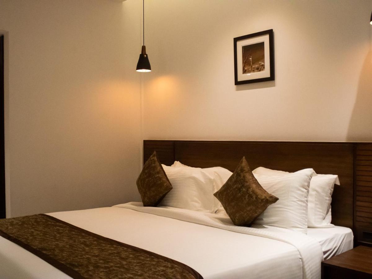 Hotel The Runway Kochi