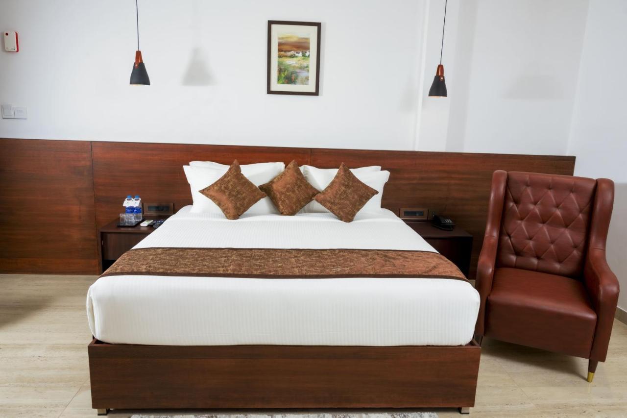 Hotel The Runway Kochi
