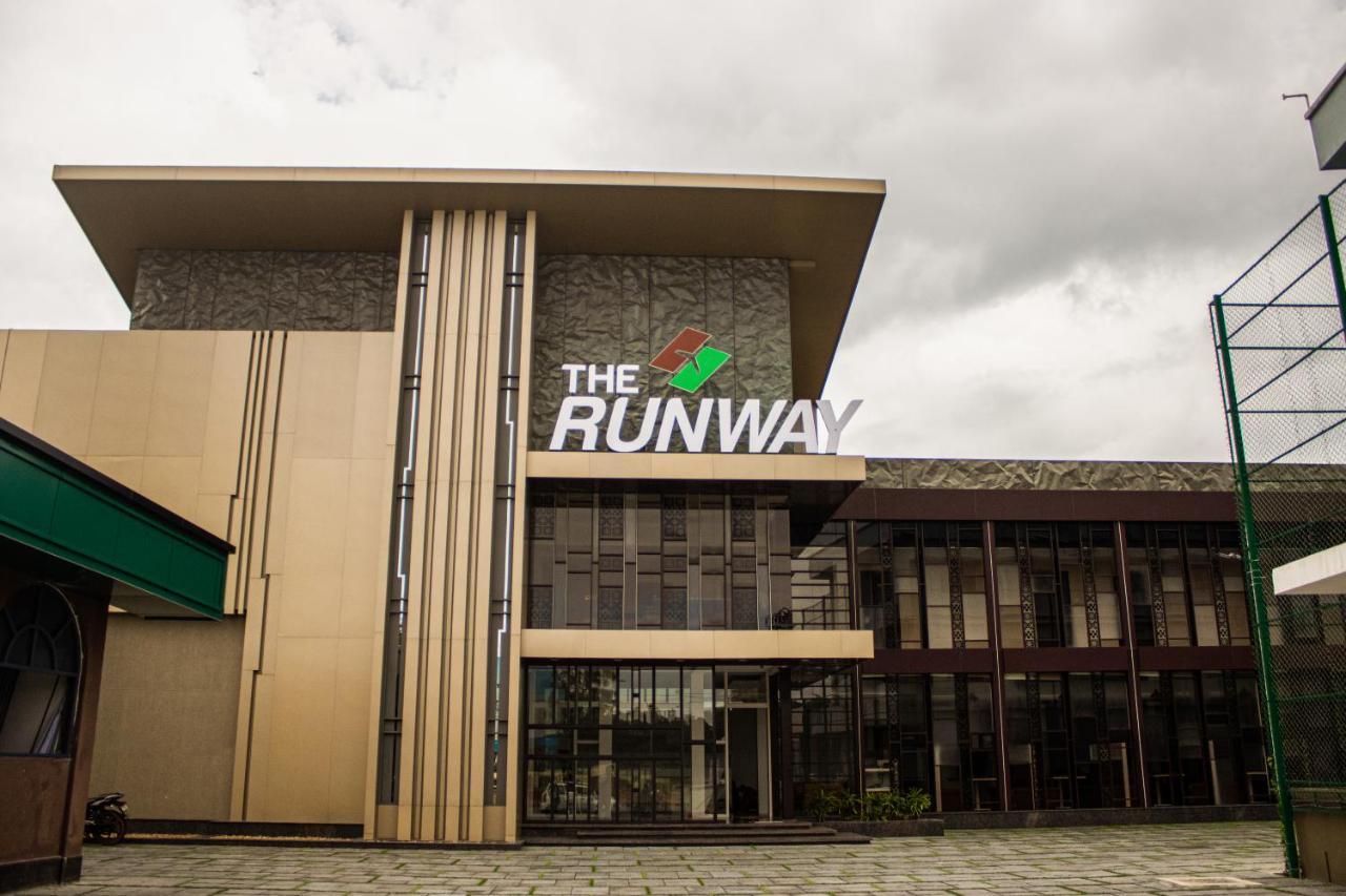 The Runway Hotel 3*