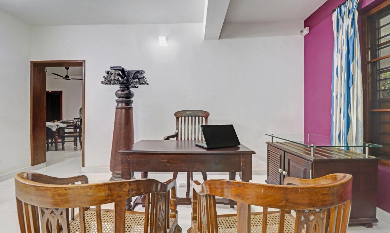 Treebo Backpackers 3*