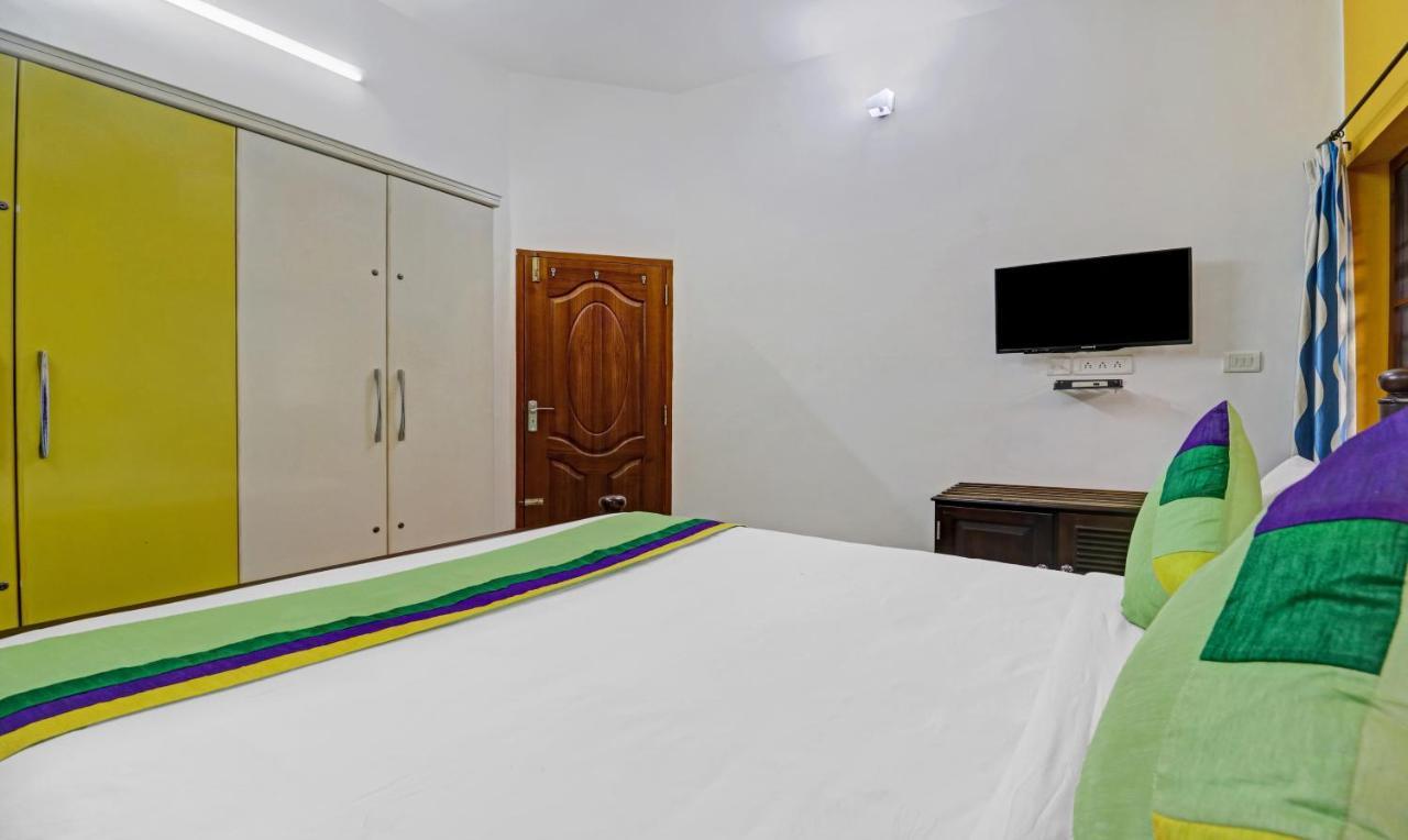 Treebo Backpackers Hotel 3*