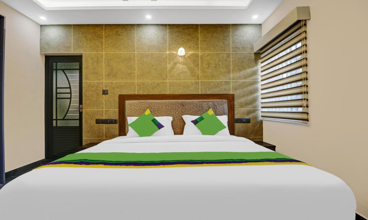 Treebo Pushpak Service 3* Kochi
