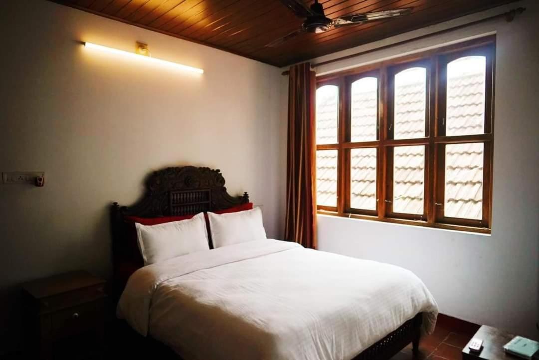 Homestay Bridge View *