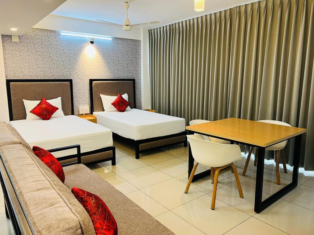 Apartment The White Orchid Luxury Service Kochi