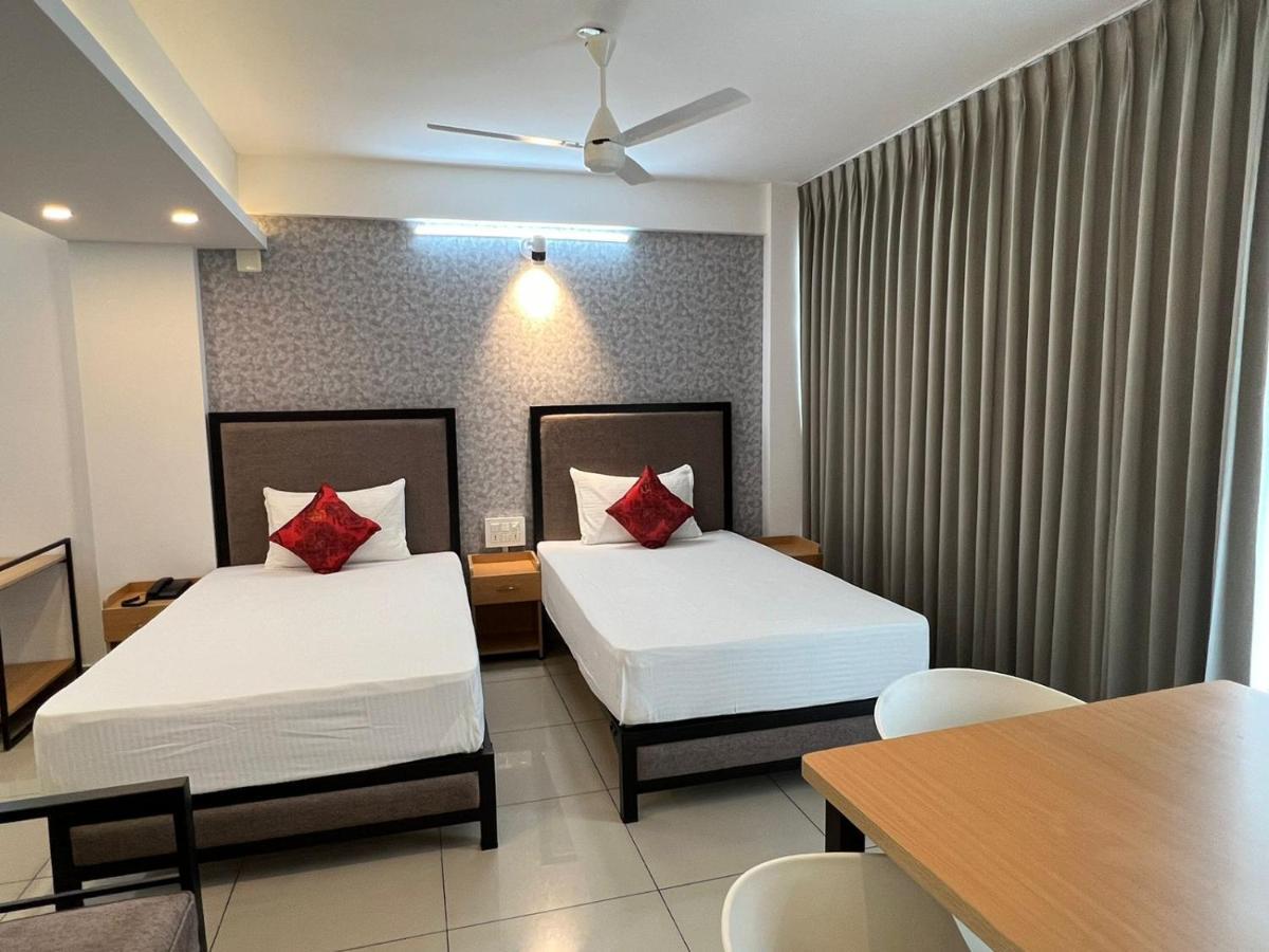 Apartment The White Orchid Luxury Service Kochi