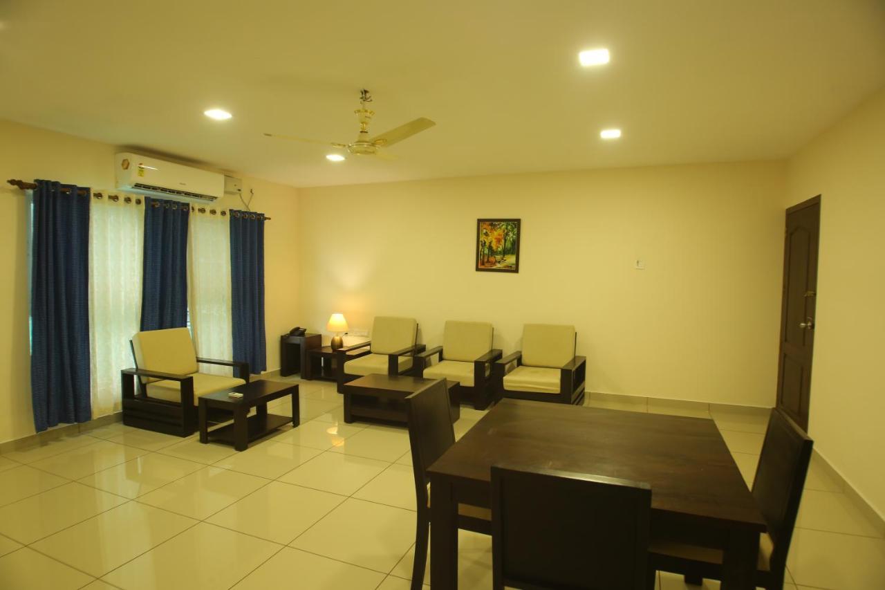 Resort Emerald Hills Club