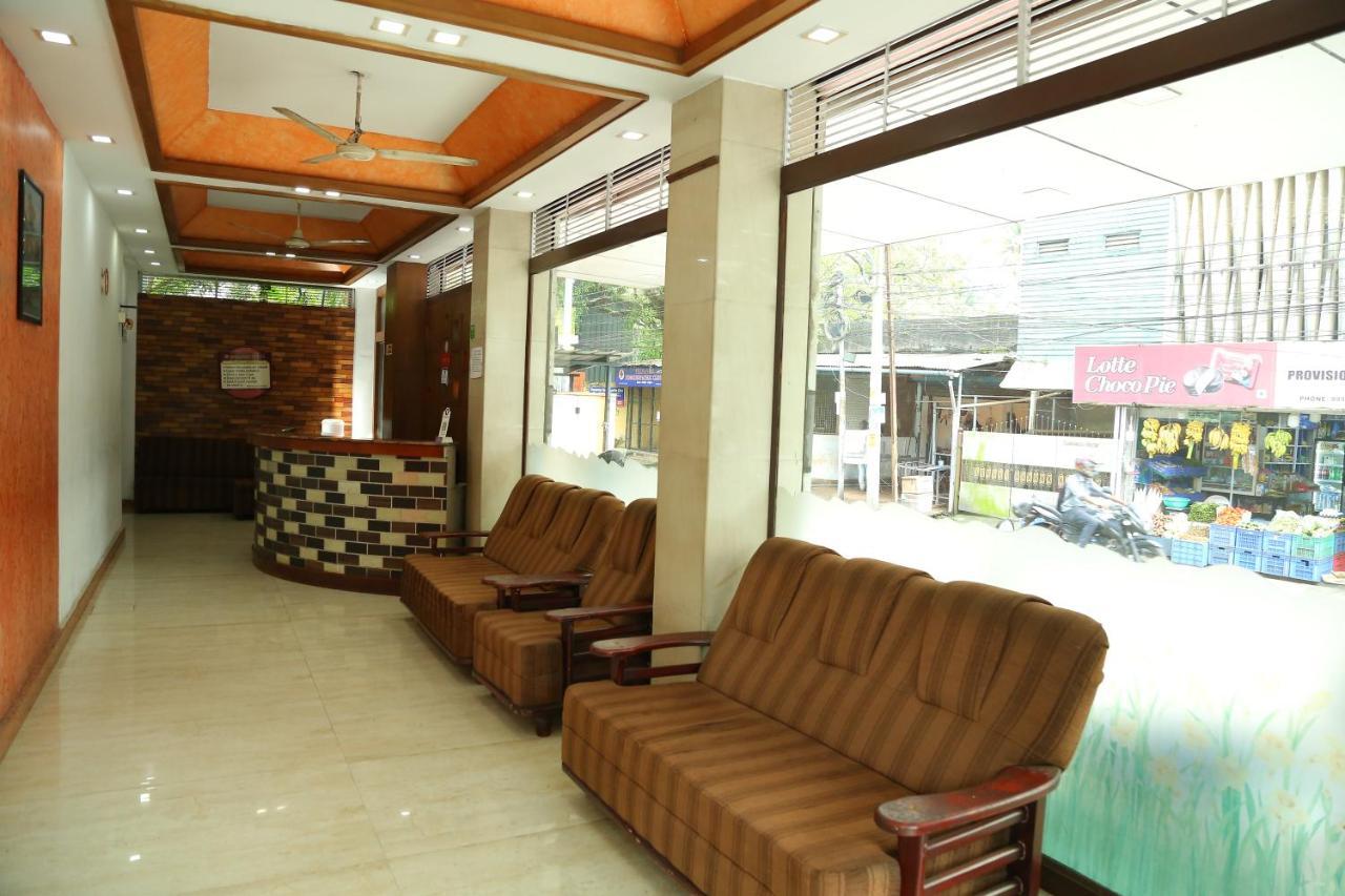 Malabar Plaza Hotel 2*