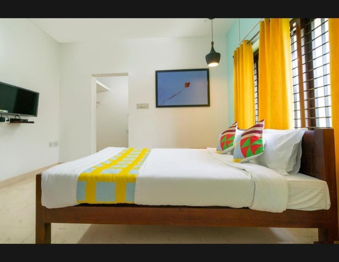 Tharayil * Kochi