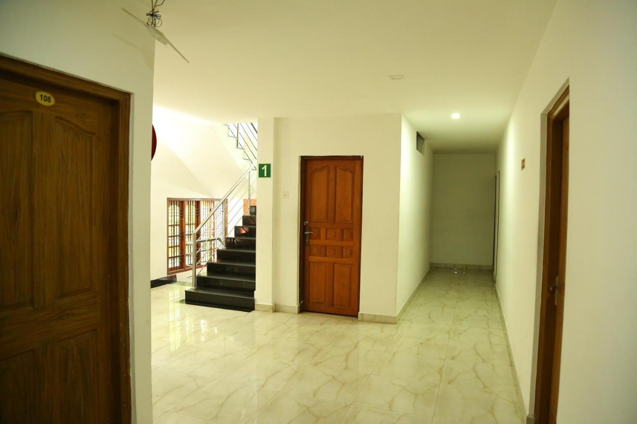 Hotel Malabar Plaza Kochi