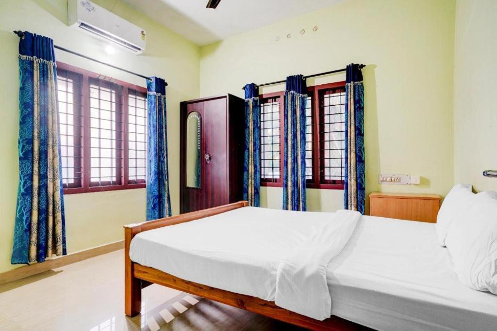 Shalom Palace * Kochi