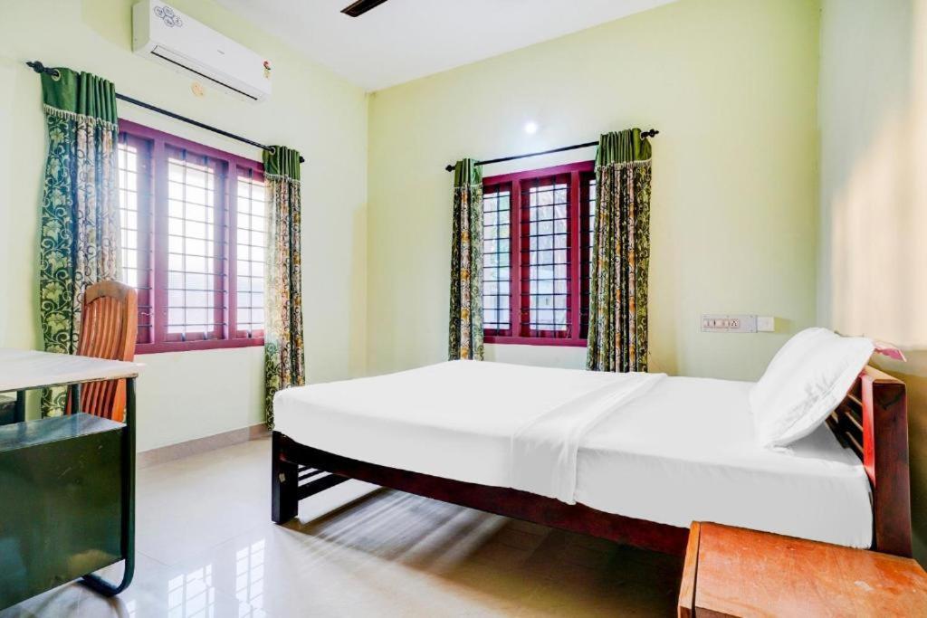 Homestay Shalom Palace *