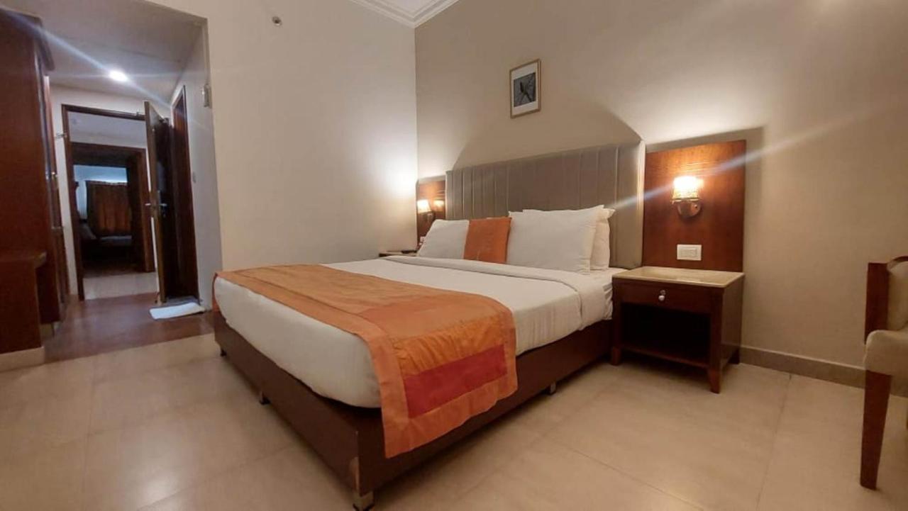Hotel Cochin Palace 4*